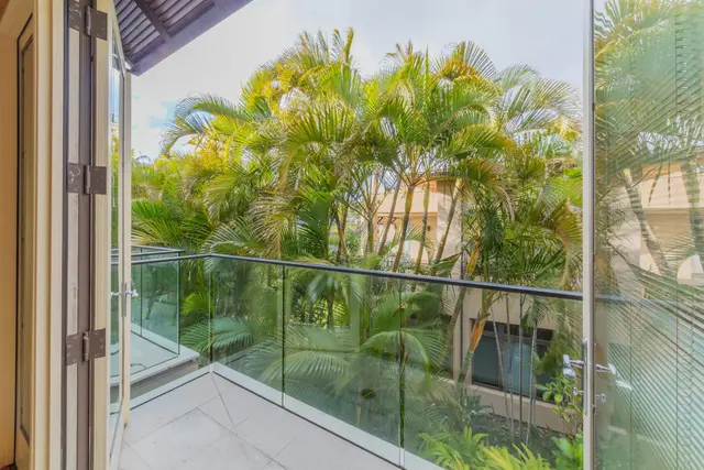 Listing Image for 24 Coconut Grove Ln 24 20 of 33
