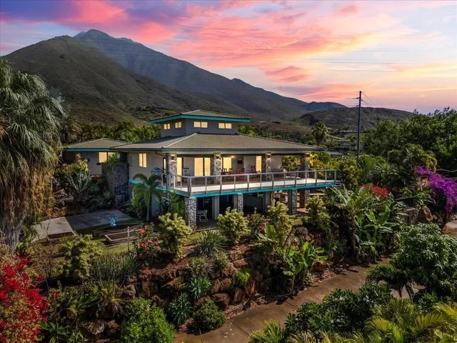 Listing Image for 676 Kai Hele Ku St B 1 of 45