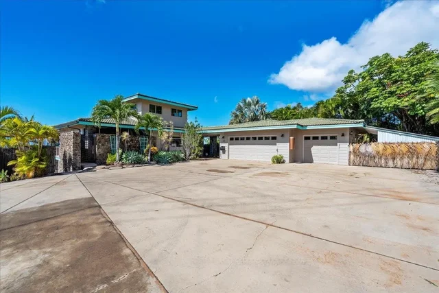 Listing Image for 676 Kai Hele Ku St B 8 of 45