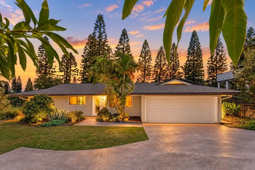2825 Palalani St, Pukalani