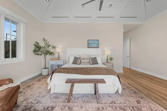 Listing Image for 300 Mahana Ridge St 23 of 50