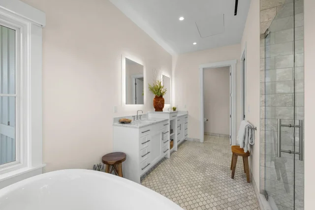 Listing Image for 300 Mahana Ridge St 26 of 50