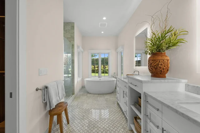 Listing Image for 300 Mahana Ridge St 27 of 50