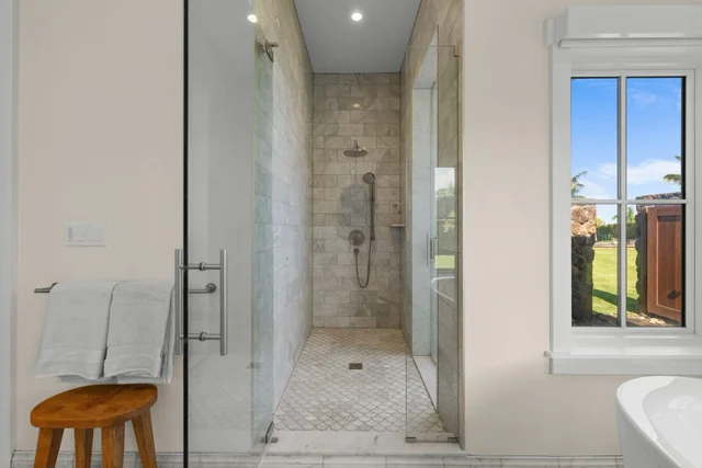 Listing Image for 300 Mahana Ridge St 29 of 50