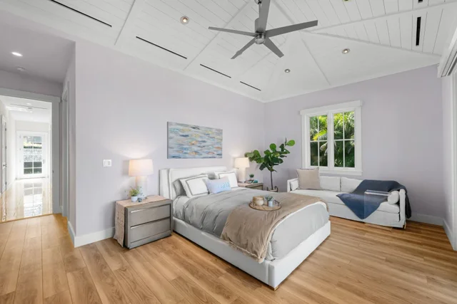 Listing Image for 300 Mahana Ridge St 33 of 50