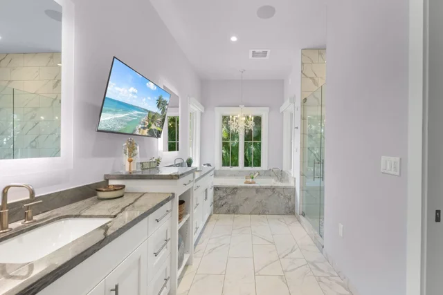 Listing Image for 300 Mahana Ridge St 36 of 50