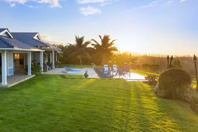 Listing Image for 300 Mahana Ridge St 4 of 50