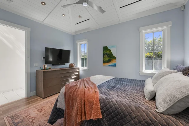 Listing Image for 300 Mahana Ridge St 44 of 50