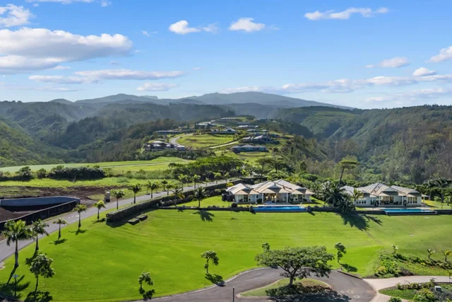 Listing Image for 300 Mahana Ridge St 48 of 50