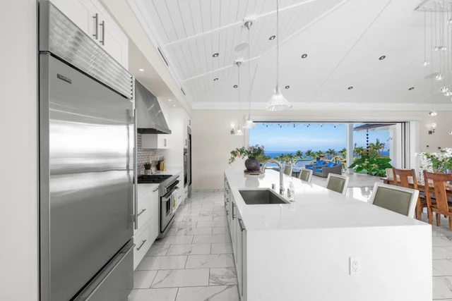 Listing Image for 300 Mahana Ridge St 7 of 50