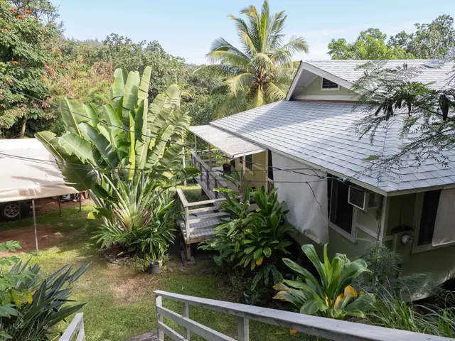 Listing Image for 3225 Kahekili Hwy 19 of 37