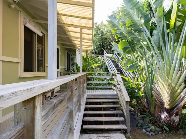 Listing Image for 3225 Kahekili Hwy 30 of 37