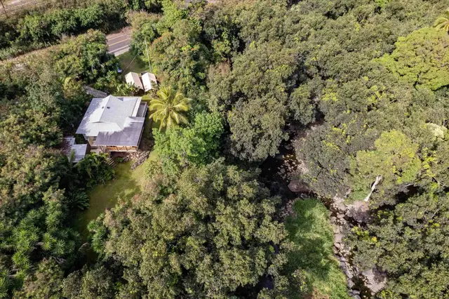 Listing Image for 3225 Kahekili Hwy 35 of 37