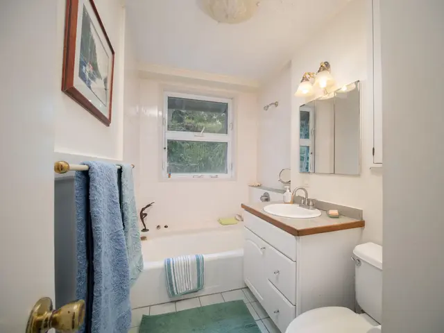 Listing Image for 3225 Kahekili Hwy 5 of 37