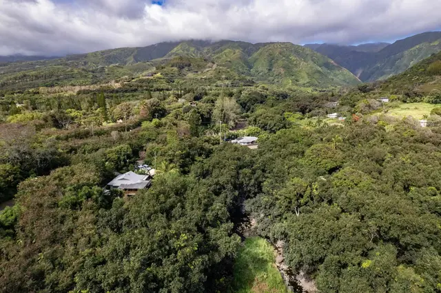 Listing Image for 3225 Kahekili Hwy 8 of 37