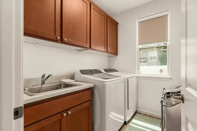 Listing Image for 31 Pakau Pl 67a 44 of 45