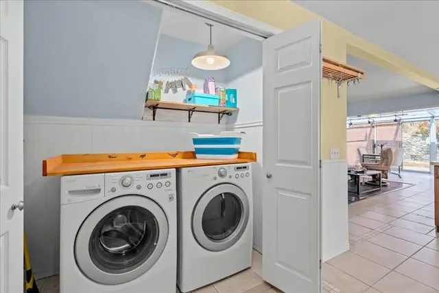 Listing Image for 152 Huluhulu St 15 of 47