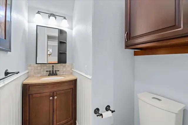 Listing Image for 152 Huluhulu St 16 of 47