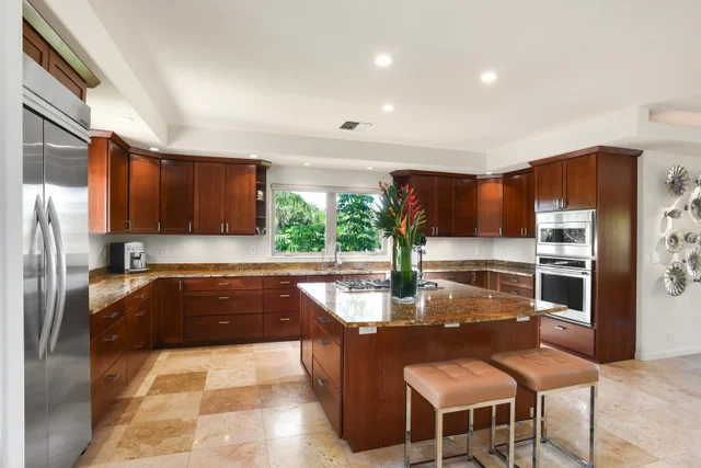 Listing Image for 390 Pualoa Nani Pl 11 of 33