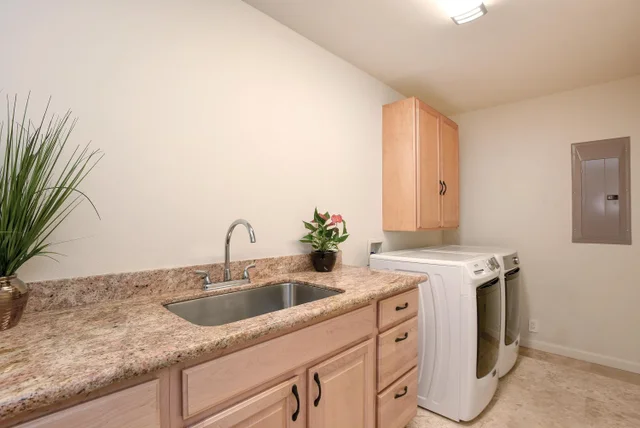 Listing Image for 390 Pualoa Nani Pl 32 of 33