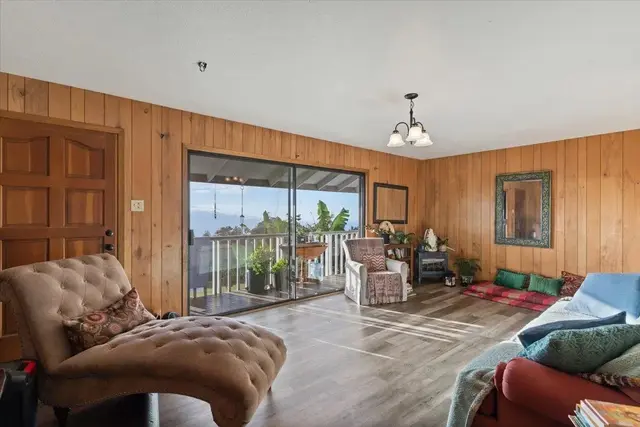 Listing Image for 8 Huina Pl 15 of 40