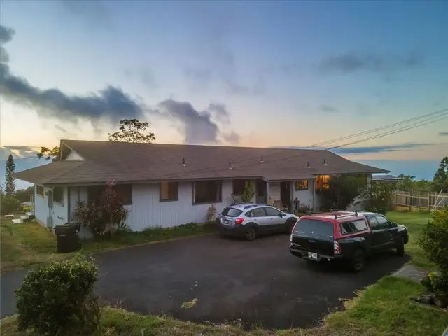 Listing Image for 8 Huina Pl 2 of 40