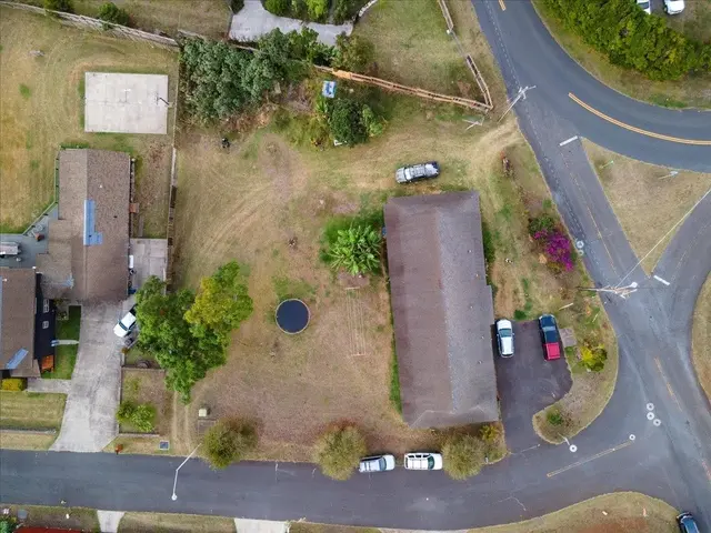Listing Image for 8 Huina Pl 3 of 40