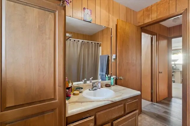 Listing Image for 8 Huina Pl 30 of 40