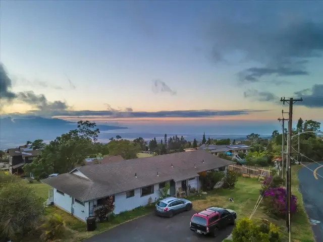 Listing Image for 8 Huina Pl 8 of 40