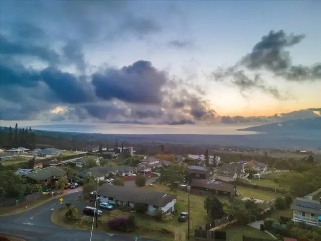 Listing Image for 8 Huina Pl 9 of 40