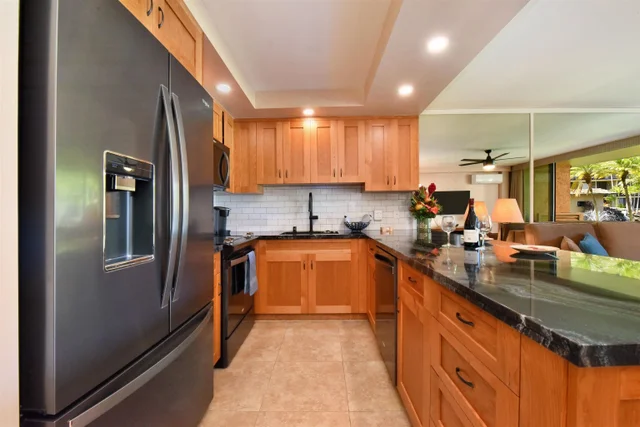 Listing Image for 3543 Lower Honoapiilani Rd D101 6 of 42