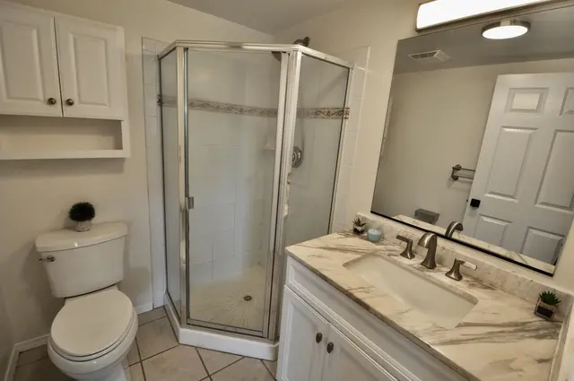 Listing Image for 75 Halili Ln 9e 25 of 39