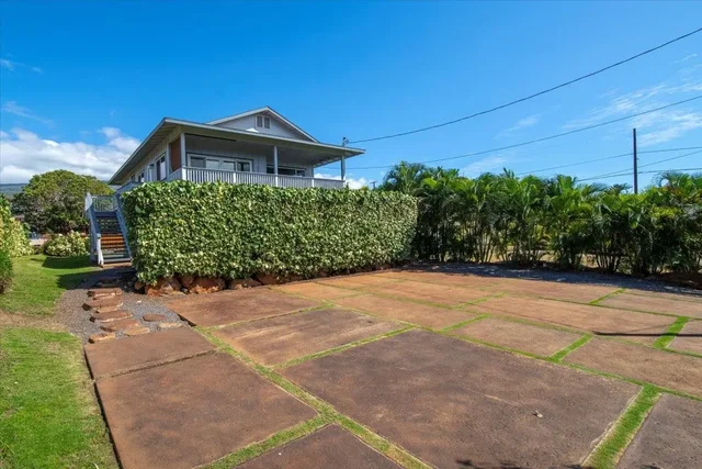Listing Image for 127 Wahikuli Rd 3 of 27