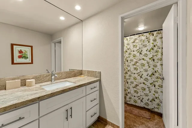 Listing Image for 12 S Kihei Rd C9 37 of 50