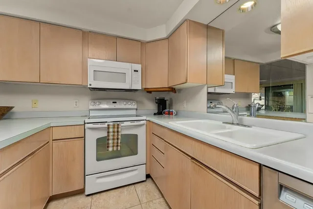 Listing Image for 12 S Kihei Rd C9 5 of 50