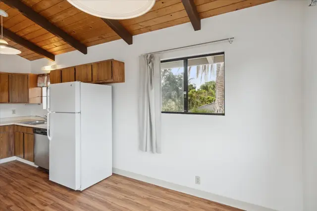 Listing Image for 33 Eleu Pl 12 of 39