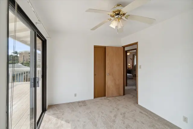 Listing Image for 33 Eleu Pl 27 of 39