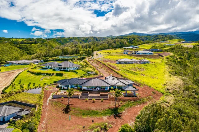 Listing Image for 410 Mahana Ridge St Lot 28 1 of 31