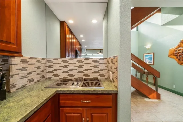 Listing Image for 4299 Lower Honoapiilani Rd 281 16 of 49