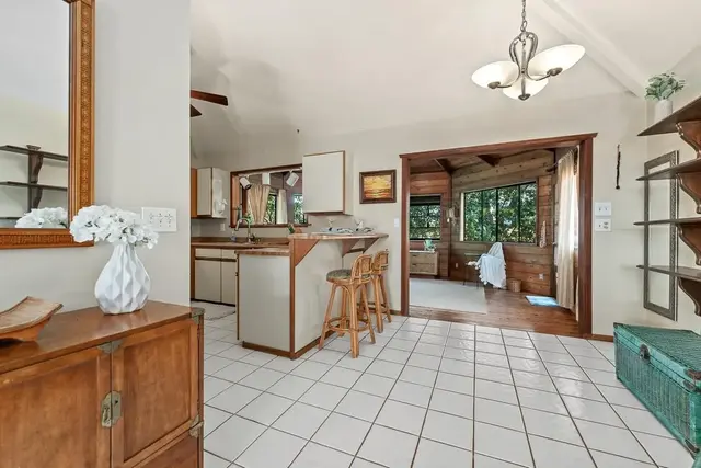 Listing Image for 235 Hoohale Pl 15 of 50