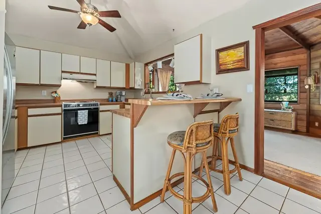 Listing Image for 235 Hoohale Pl 17 of 50