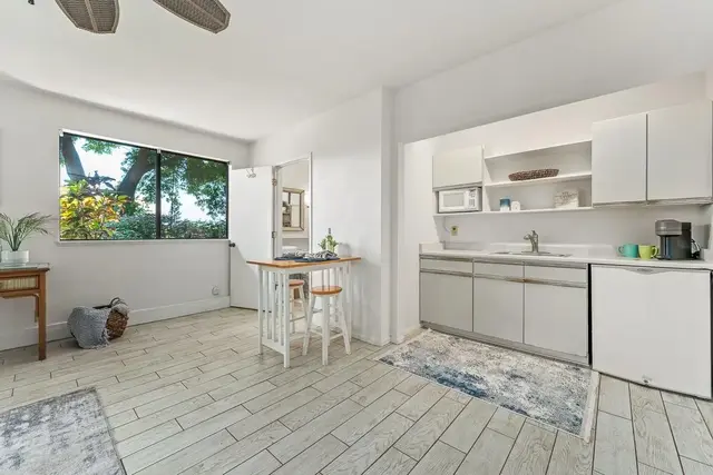 Listing Image for 235 Hoohale Pl 31 of 50
