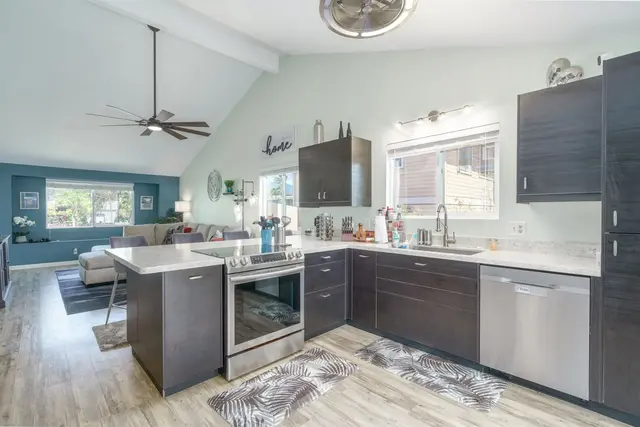 Listing Image for 295 Kaikea St 3 of 35
