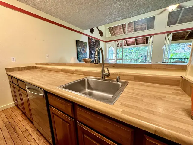 Listing Image for 100 Lio Place Pl D2 15 of 25