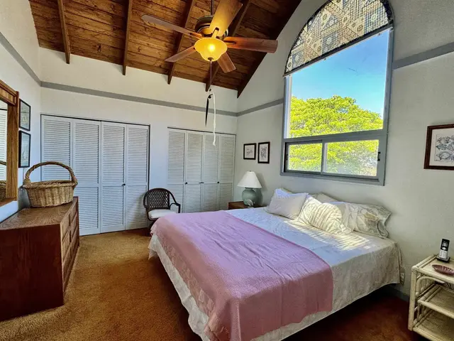 Listing Image for 100 Lio Place Pl D2 20 of 25