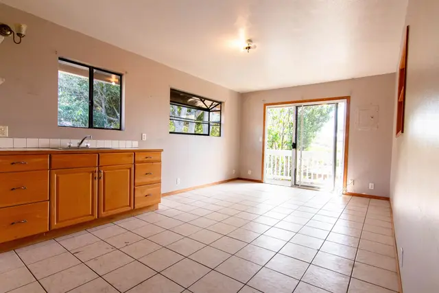 Listing Image for 995 Makani Rd 12 of 22