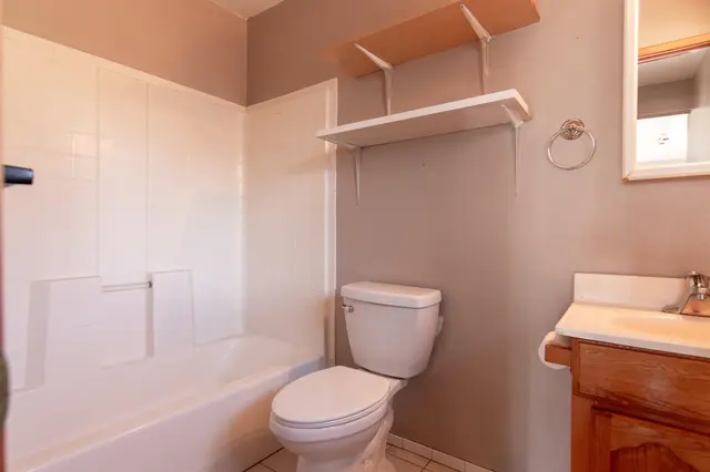 Listing Image for 995 Makani Rd 13 of 22