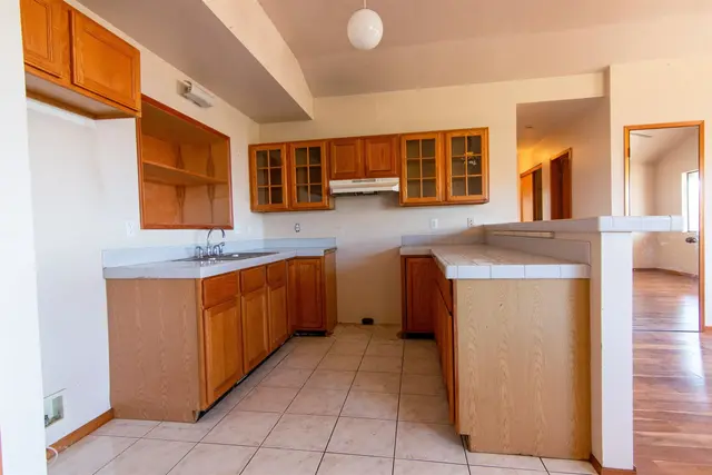 Listing Image for 995 Makani Rd 3 of 22