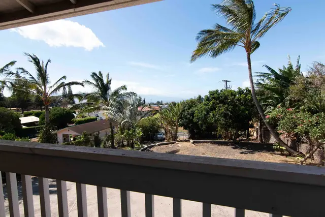Listing Image for 995 Makani Rd 6 of 22