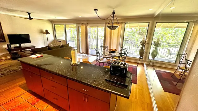 Listing Image for 3559 Lower Honoapiilani Rd 6g 12 of 18